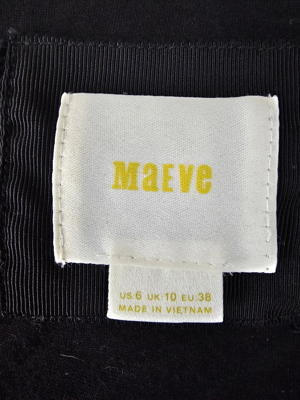 Maeve fitted sheath
